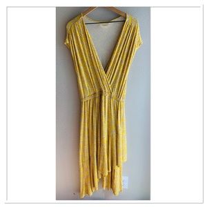 Anthropologie Maeve Fete Midi Dress Yellow Burgundy Dot Print Size Medium